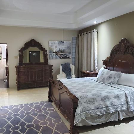 The Palms- Caribbean Estates -10 Minutes From The Beach- Gated Community بورتمور المظهر الخارجي الصورة